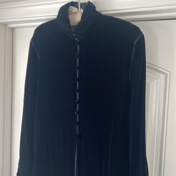 Vtg 90’s Andrea Jovine Black Velvet Victorian Goth Split Long Tunic Button Top S - Picture 3 of 9